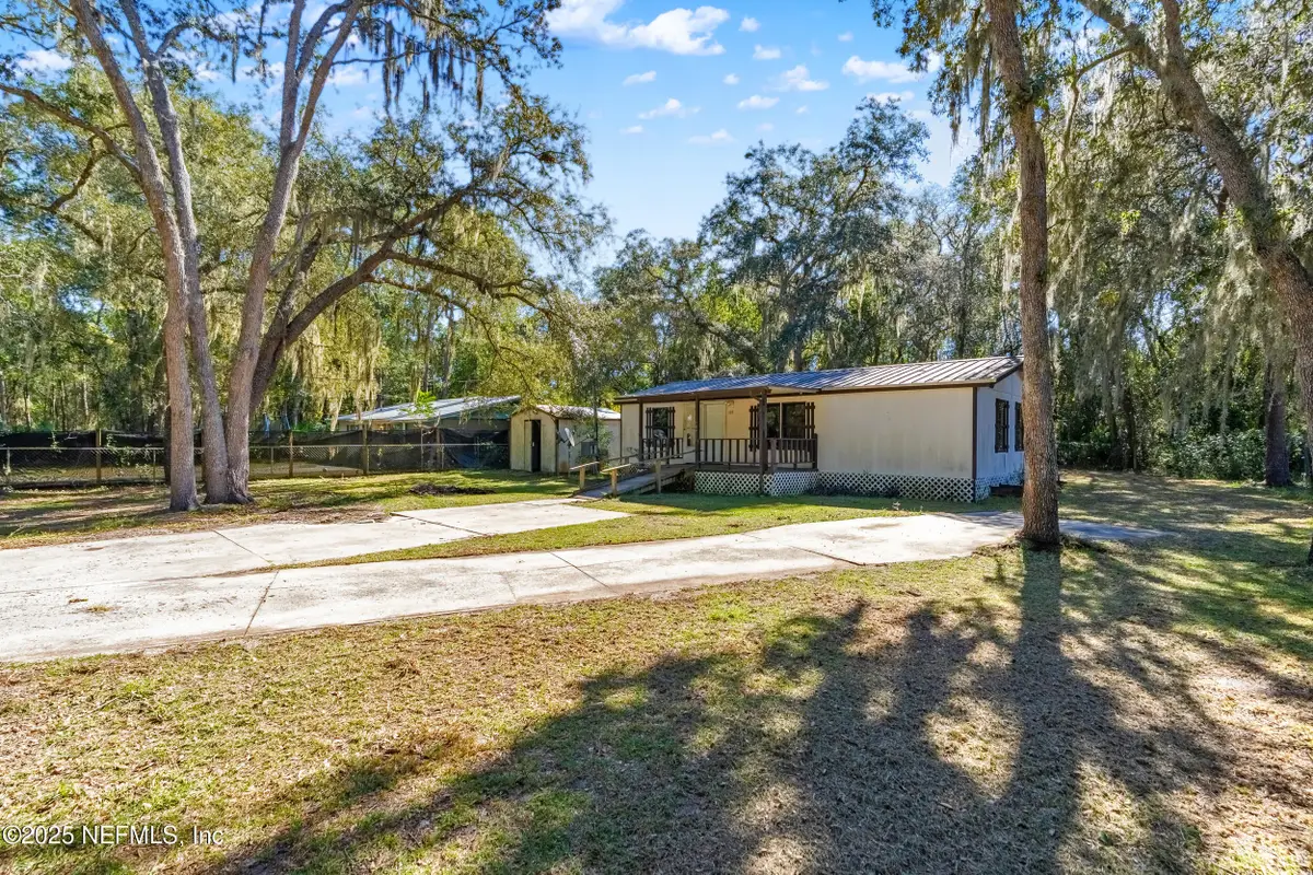 105 Leisurely Avenue, Satsuma, FL 32189 - Image #1