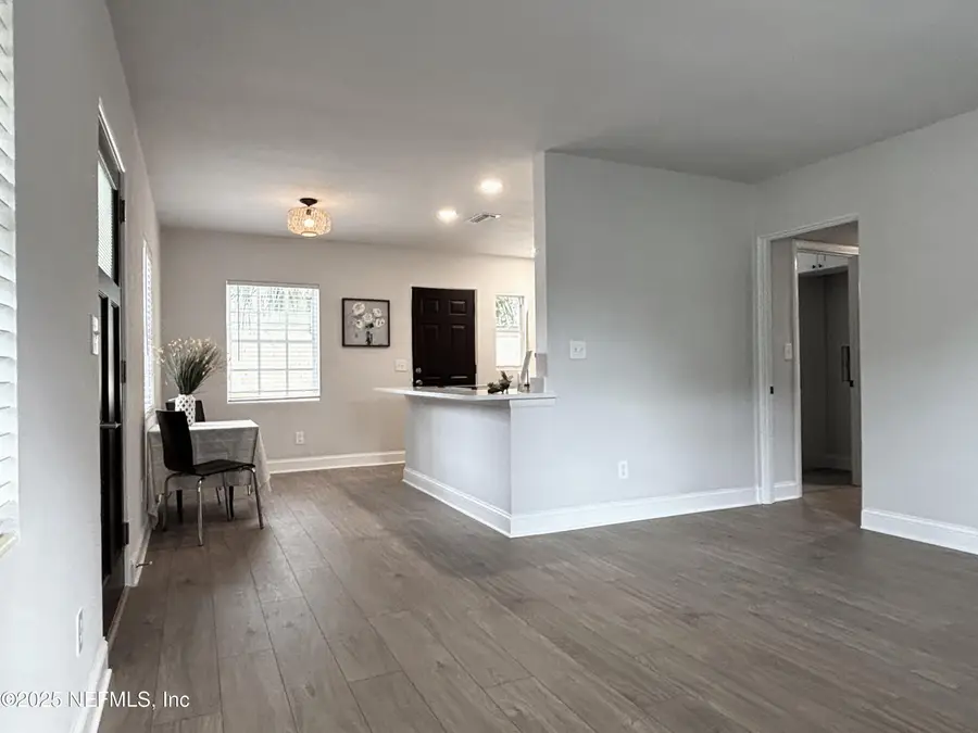 5128 Sunderland Road, Jacksonville, FL 32210 - Image #3