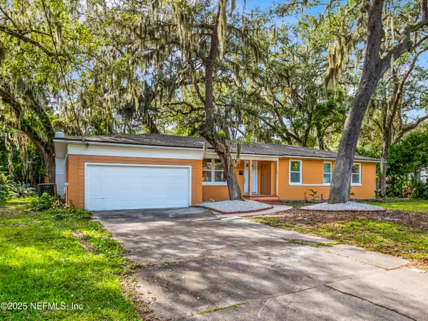 2522 Grasshopper Lane, Orange Park, FL 32073