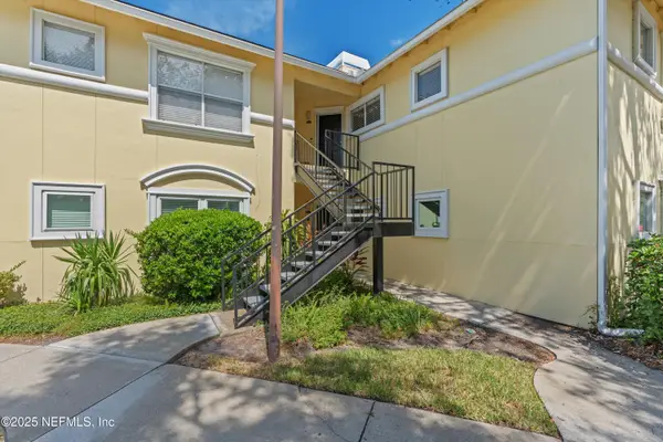 1800 The Greens Way #311, Jacksonville Beach, FL 32250