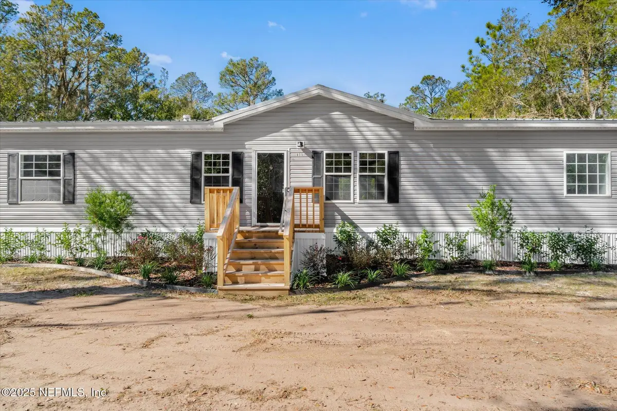 655 Yelvington Road, East Palatka, FL 32131 - Image #1
