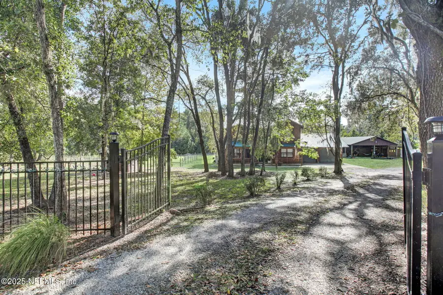 120 Wippletree Court, Interlachen Florahome, FL 32147 - Image #2