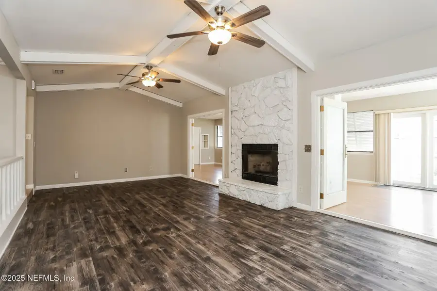 443 Holiday Hill W Circle, Jacksonville, FL 32216 - Image #2