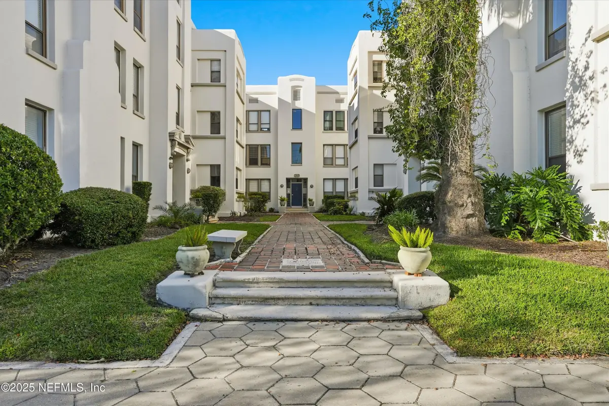 2545 Oak Street #18, Jacksonville, FL 32204 - Image #1