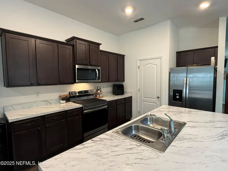 12686 Cucumber Tree Street, Jacksonville, FL 32218 - Image #3