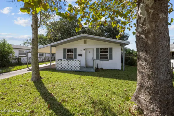922 12th N Street, Jacksonville Beach, FL 32250