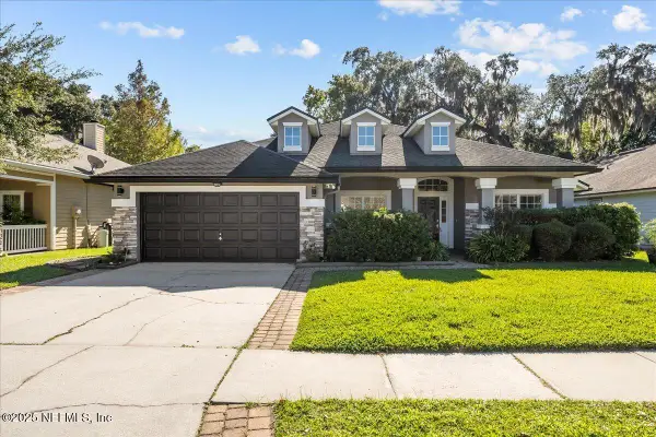 536 Summer Breeze N Drive, Jacksonville, FL 32218