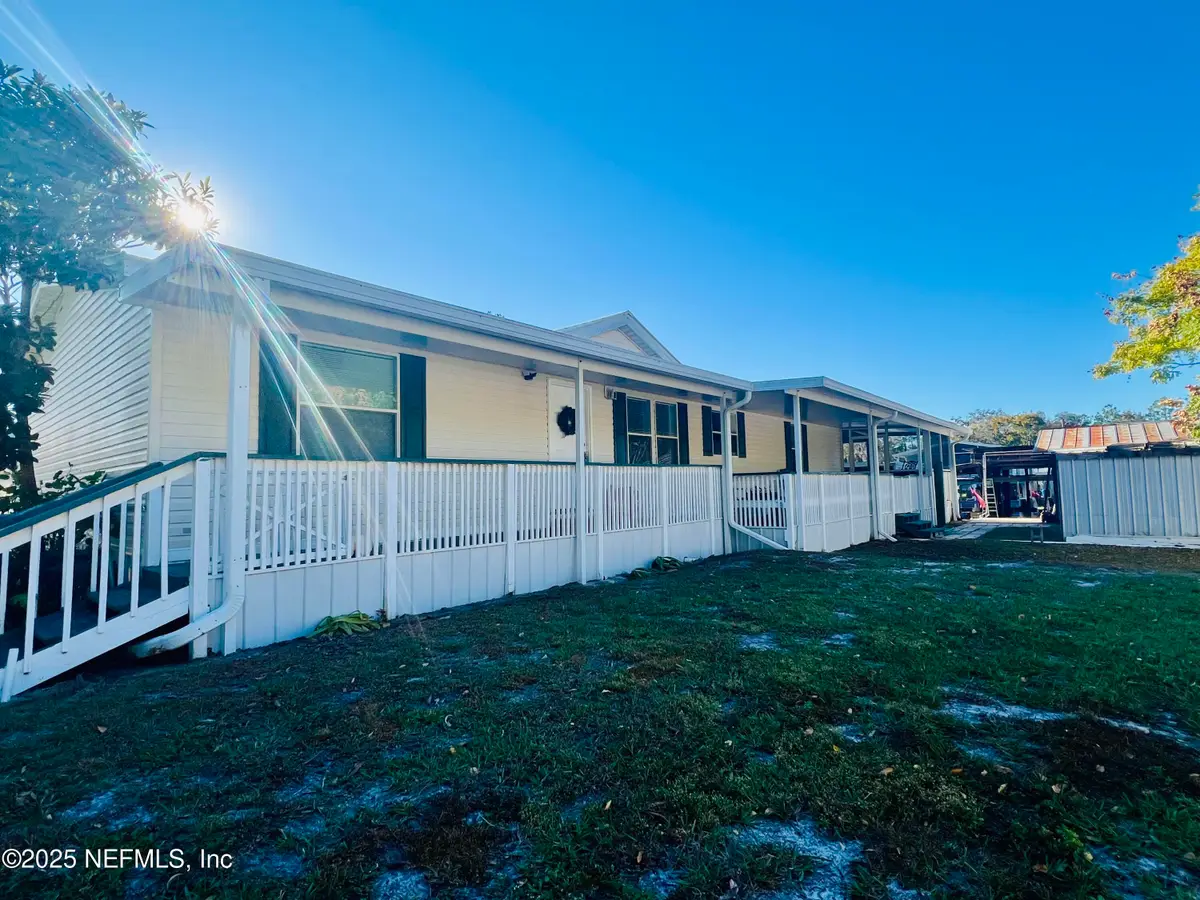 115 Walt Lane, Satsuma, FL 32189 - Image #1