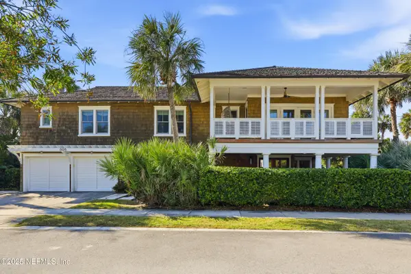 698 Beach Avenue, Atlantic Beach, FL 32233