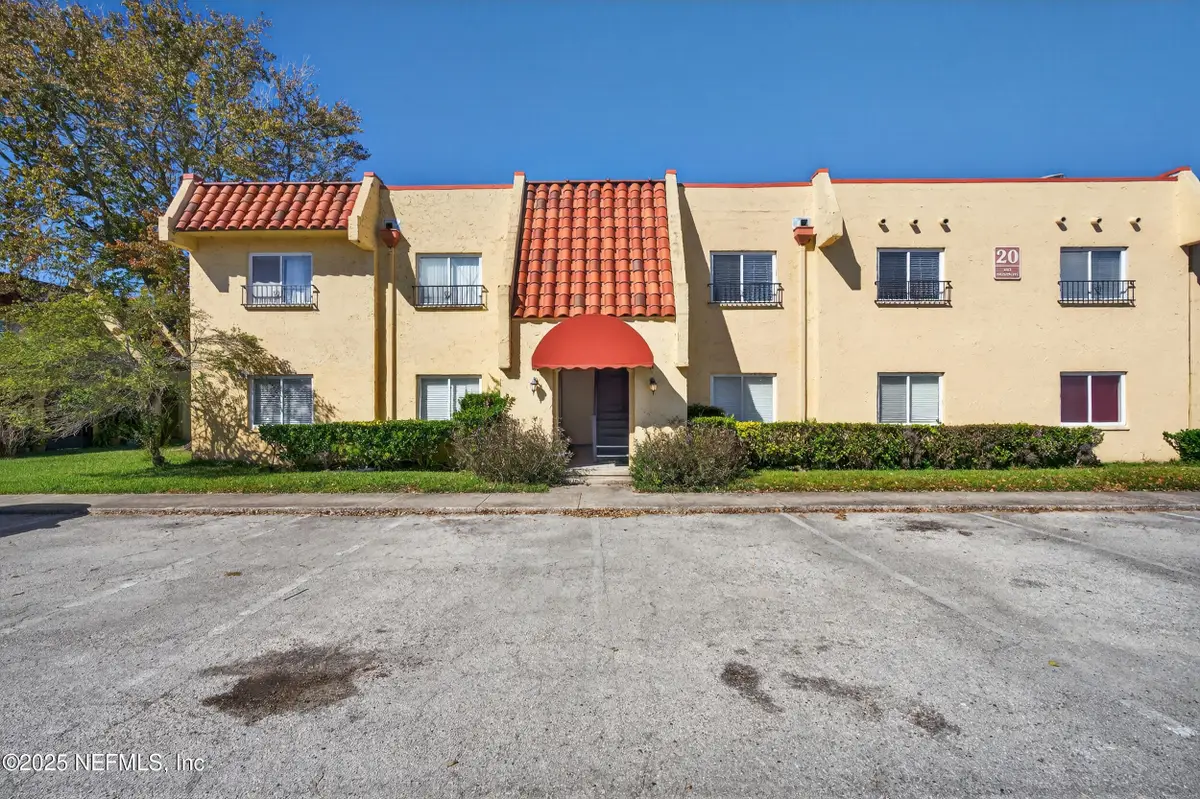 3913 Mission Drive #4, Jacksonville, FL 32217 - Image #1