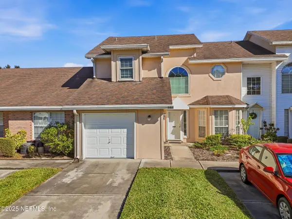 11 Northside S Drive #202, Jacksonville, FL 32218