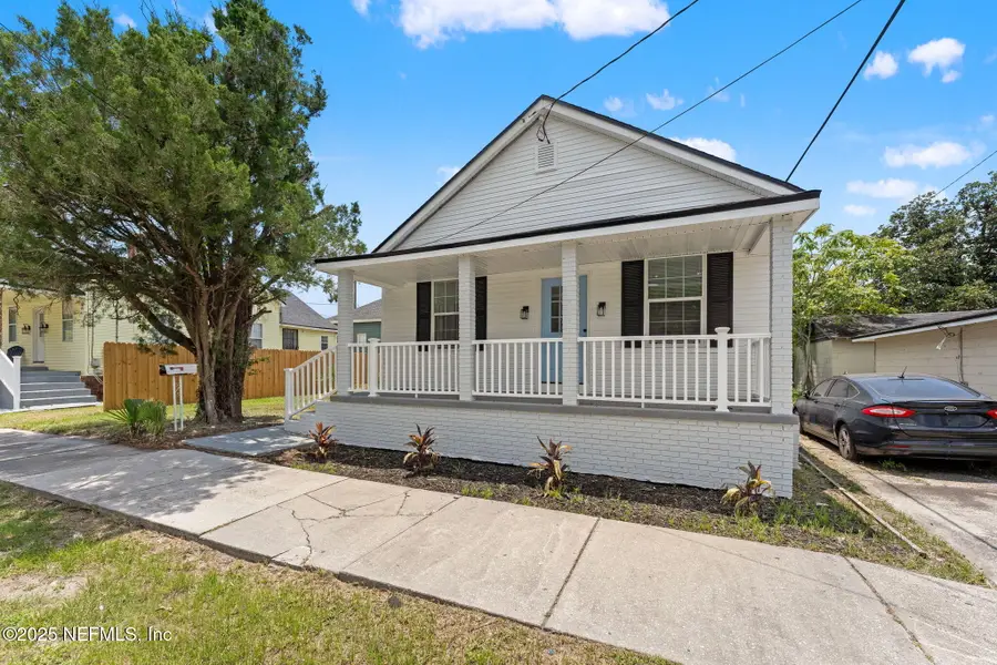 526 E 3rd Street, Jacksonville, FL 32206 - Image #2