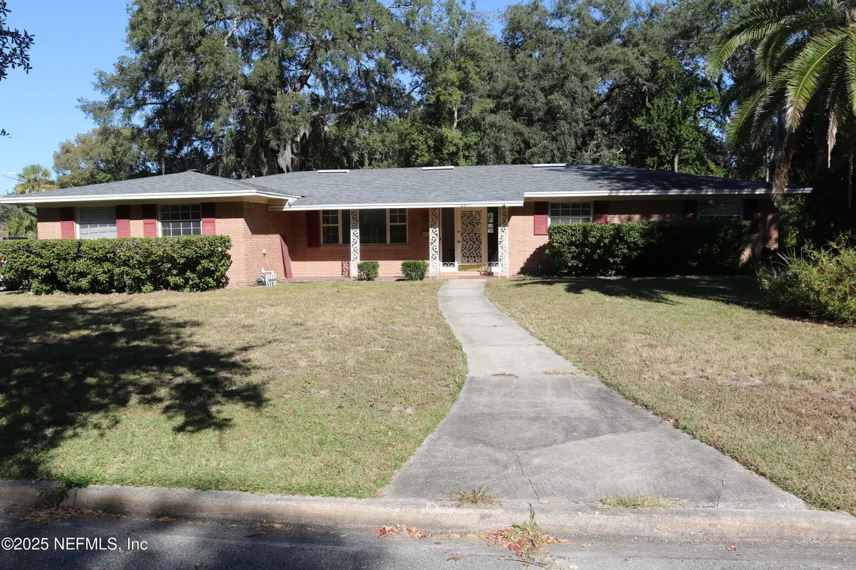 6811 Hermitage Road, Jacksonville, FL 32277 - Image #1