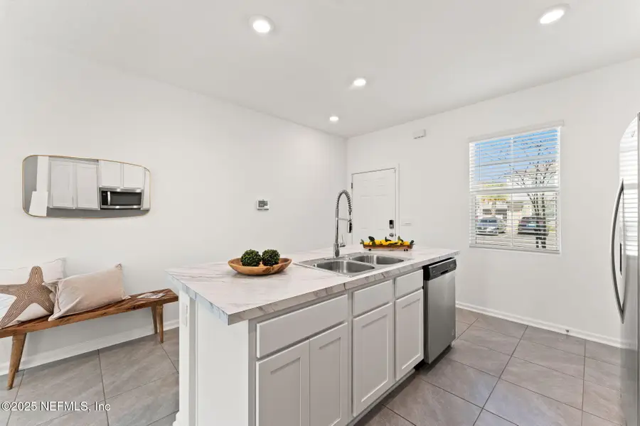 8330 Asteroid Street, Jacksonville, FL 32256 - Image #3