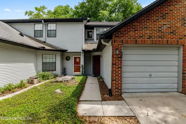 938 NW Nw 42nd Ter Terrace, Gainesville, FL 32605