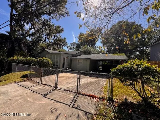 2520 Larsen Road, Jacksonville, FL 32207 - Image #2