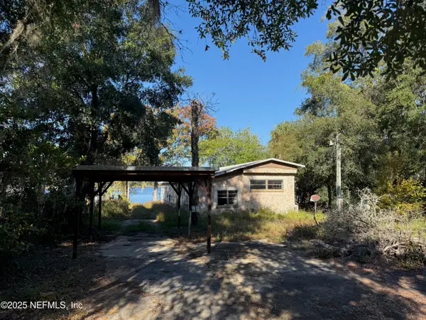 122 Arden Avenue, Interlachen, FL 32148