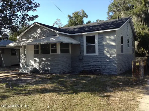 557 Chestnut Drive, Jacksonville, FL 32209