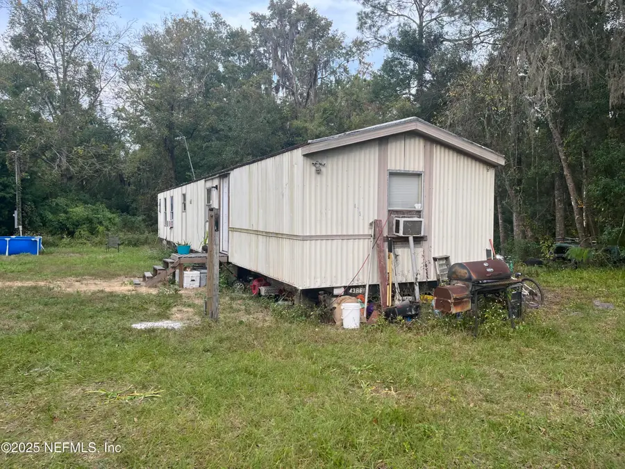 10017 Factory Avenue, Hampton, FL 32044 - Image #2