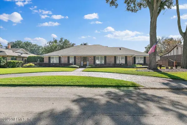 3766 Cathedral Oaks S Place, Jacksonville, FL 32217