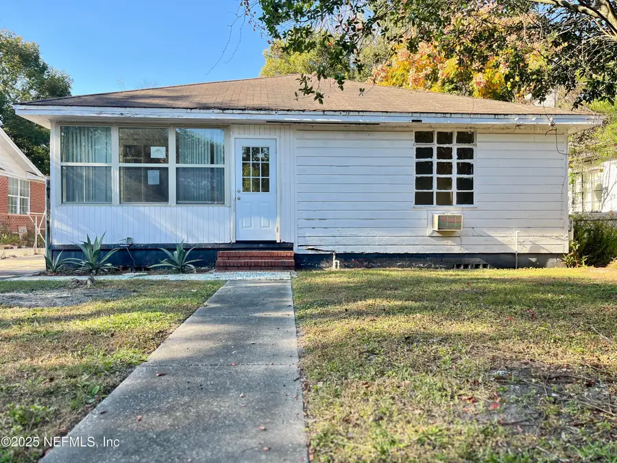 8020 Oakwood Street, Jacksonville, FL 32208 - Image #2