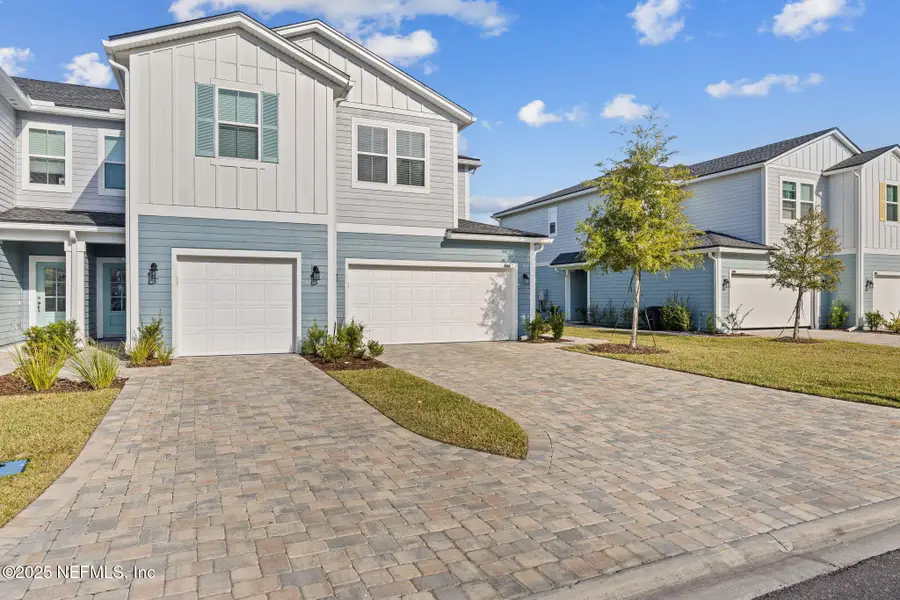541 Brandon Lakes Drive, Jacksonville, FL 32223 - Image #3