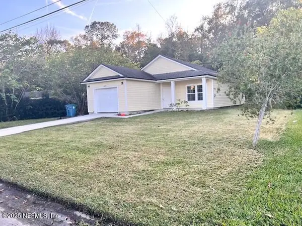 6224 Barry W Drive, Jacksonville, FL 32208
