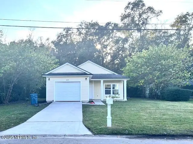 6224 Barry W Drive, Jacksonville, FL 32208 - Image #2