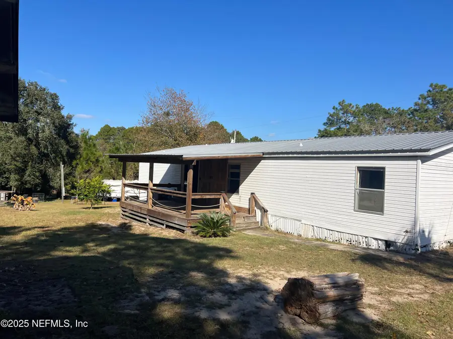 323 Incline Road, Satsuma, FL 32189 - Image #3