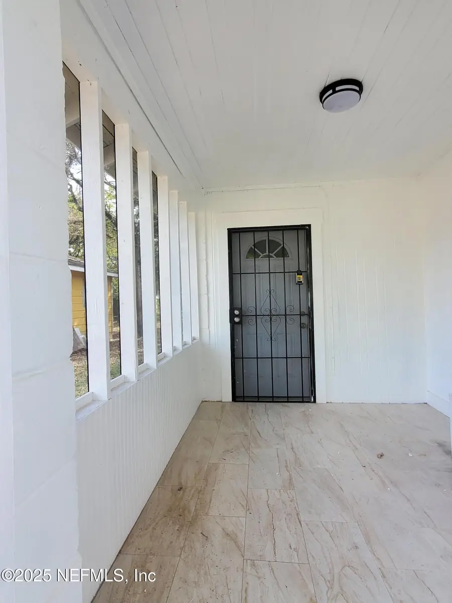 1536 W 3rd Street, Jacksonville, FL 32209 - Image #2