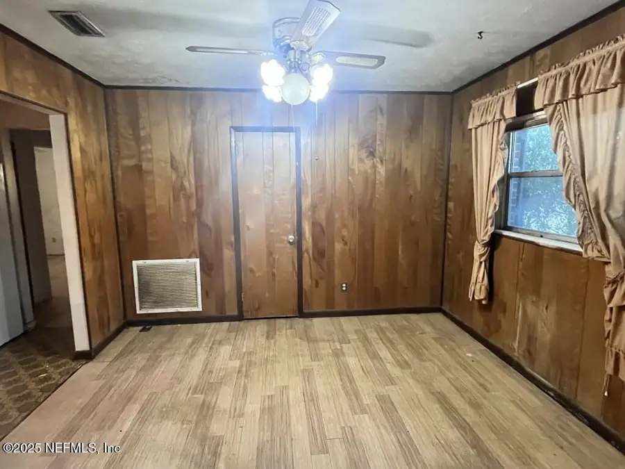 7856 Jaguar Drive, Jacksonville, FL 32244 - Image #3