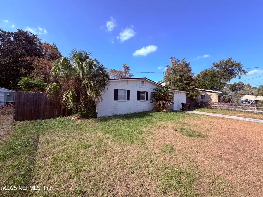 213 Hilltop Drive, Orange Park, FL 32073 - Image #2