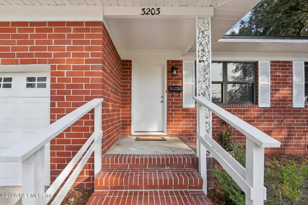 3203 Plumtree Drive, Jacksonville, FL 32277