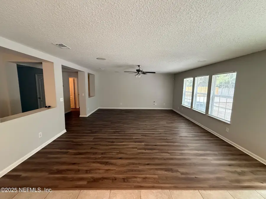 11223 Martin Lakes N Drive, Jacksonville, FL 32220 - Image #2