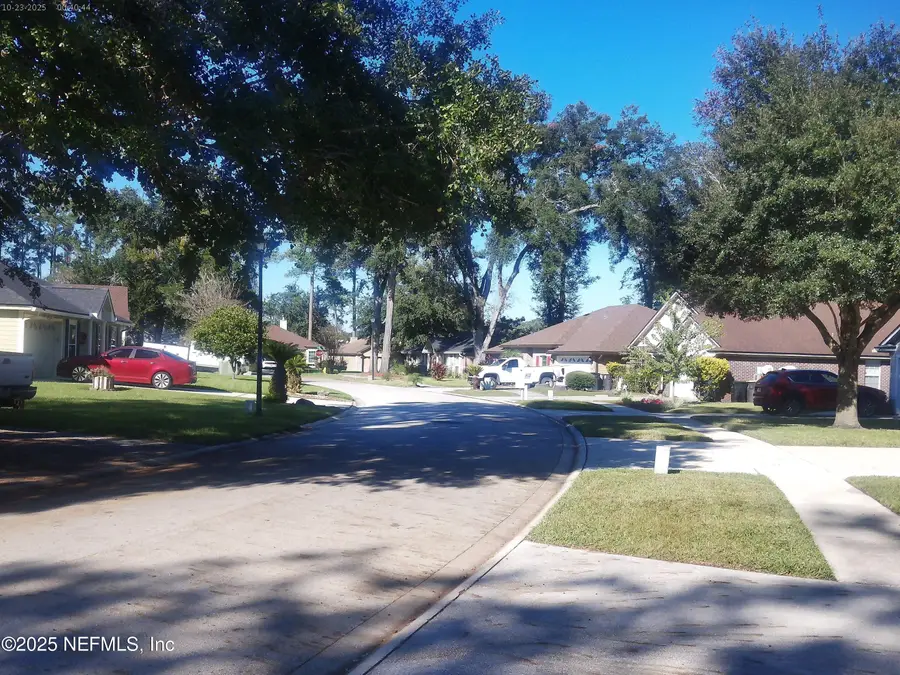 1641 Spring Oaks W Lane, Jacksonville, FL 32221 - Image #3