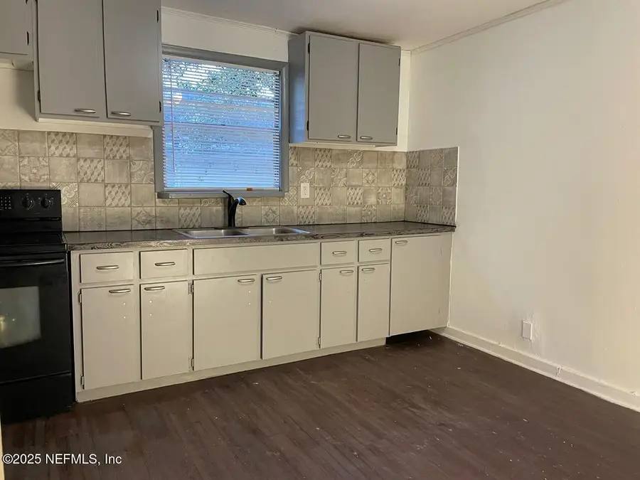 1528 Van Buren Street, Jacksonville, FL 32206 - Image #2