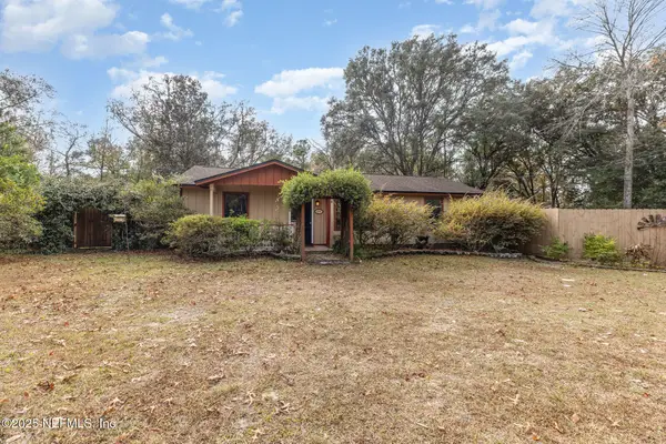 4341 Chokeberry Road, Middleburg, FL 32068