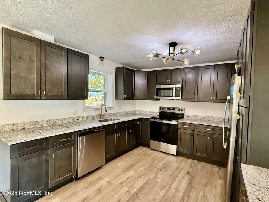 6203 Valens N Drive, Jacksonville, FL 32216 - Image #2