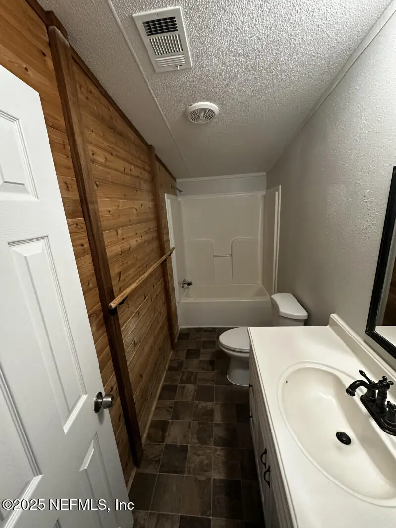 566 Dennis Avenue, Orange Park, FL 32065 - Image #3