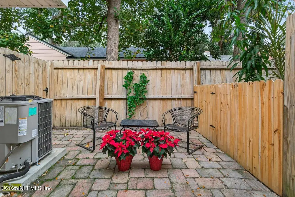 4519 Columbus Circle #1B, Jacksonville, FL 32210 - Image #1