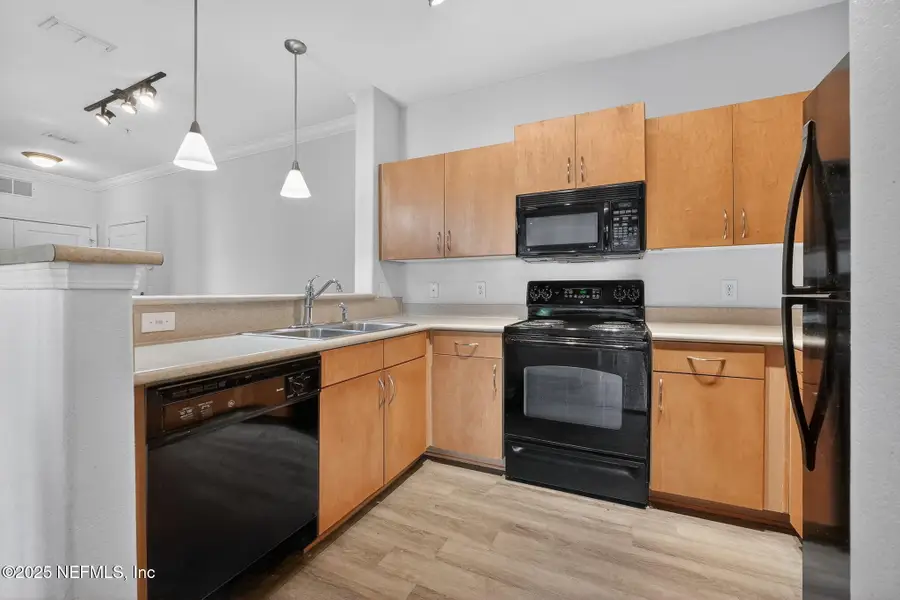 8290 Gate Parkway #707, Jacksonville, FL 32216 - Image #3