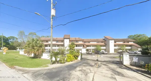 1307 River Hills Circle #16, Jacksonville, FL 32211