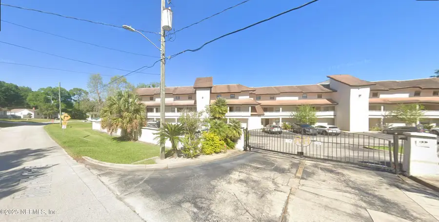 1307 River Hills Circle #16, Jacksonville, FL 32211 - Image #2
