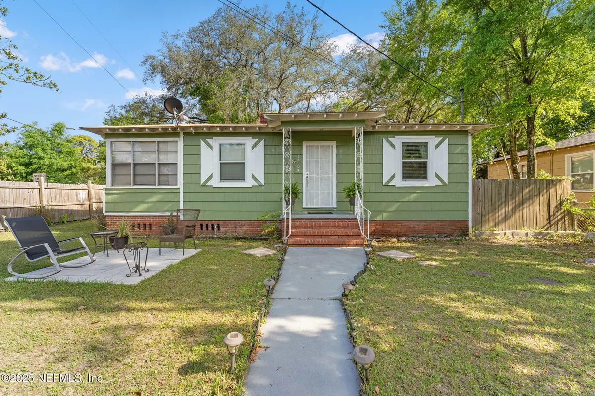 1204 N North Shore Drive, Jacksonville, FL 32208 - Image #1