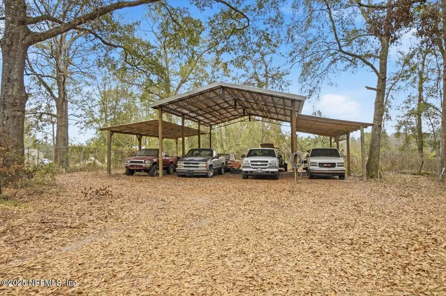 7703 E Yellow Pine Circle, Glen Saint Mary, FL 32040 - Image #2