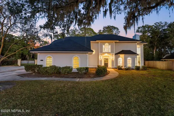 12063 Cranefoot Court, Jacksonville, FL 32223