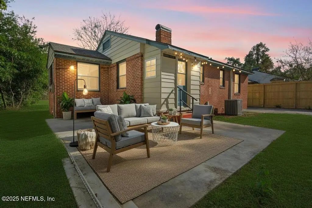 2212 Redfern Road, Jacksonville, FL 32207 - Image #1