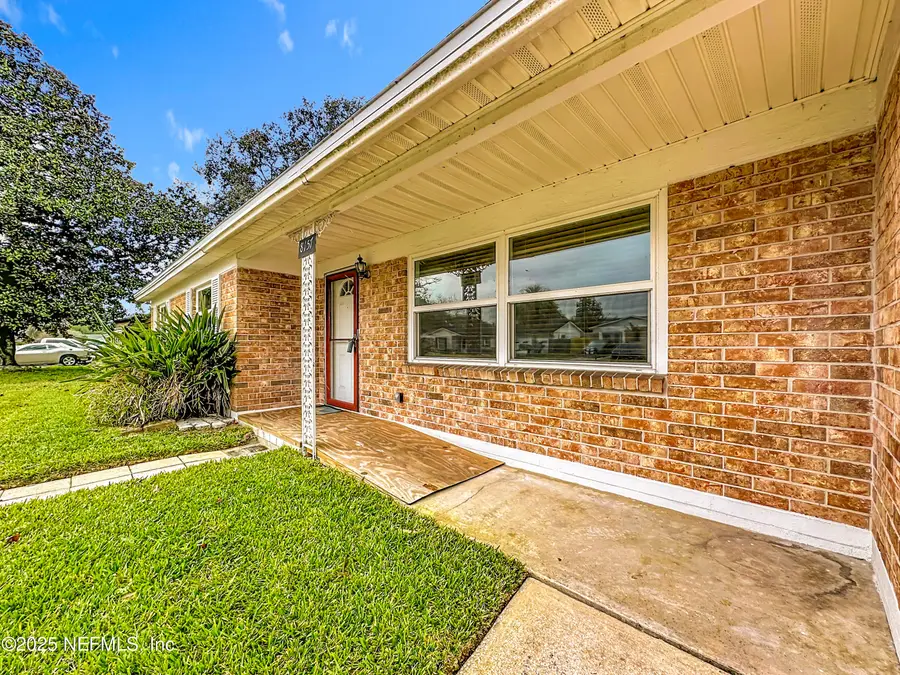 8157 Galaxie Drive, Jacksonville, FL 32244 - Image #2
