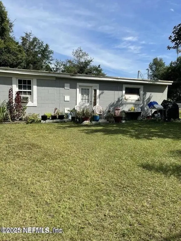10603 Briarcliff E Road, Jacksonville, FL 32218