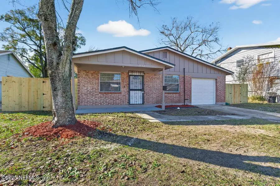 1932 College N Circle, Jacksonville, FL 32209 - Image #2